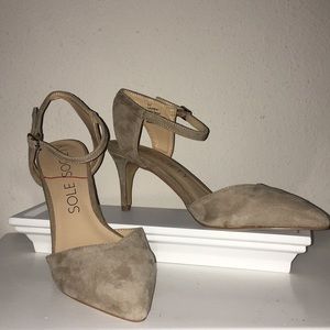 Sole Society nude pumps. Size 8.5. Never worn.